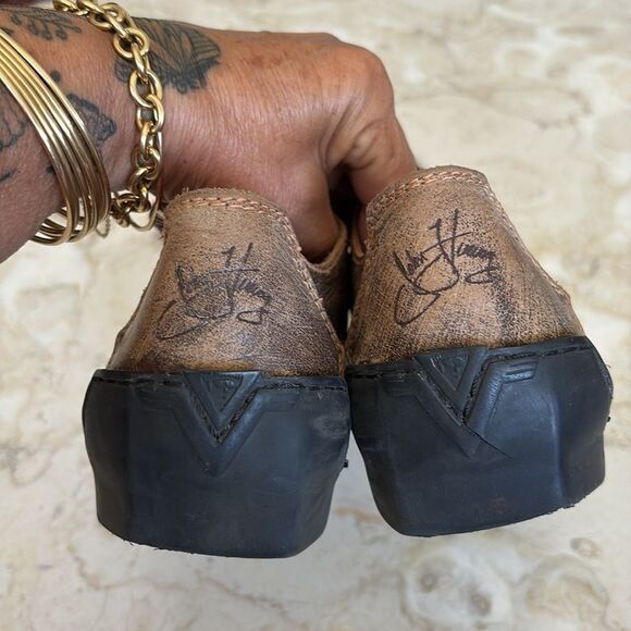 John Fluevog Tough Loves  Fondly Distressed Leather Lace Up Shoes - Picture 11 of 15